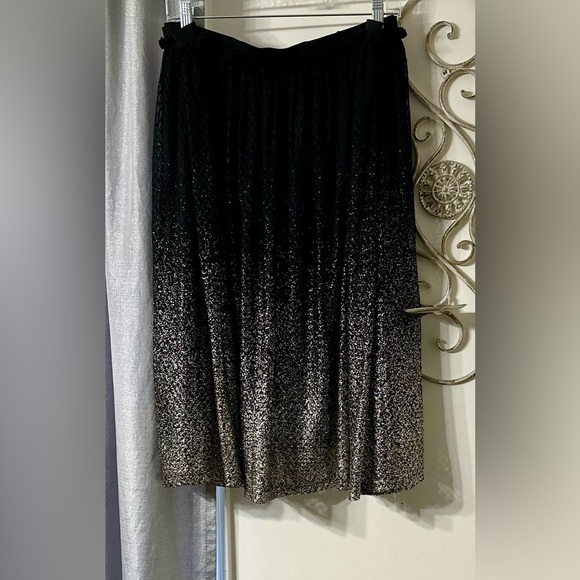 Plus size Ombré Black/Gold glitter skirt - Picture 10 of 10